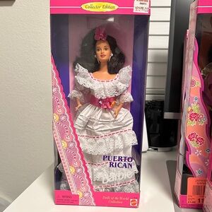1996 Puerto Rico Barbie Dolls of the world collection Collector Edition
